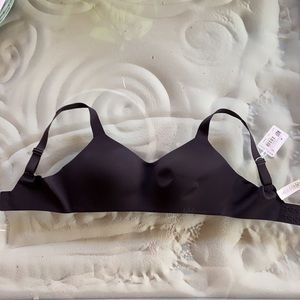 Lululemon Hold True bra 32DD
